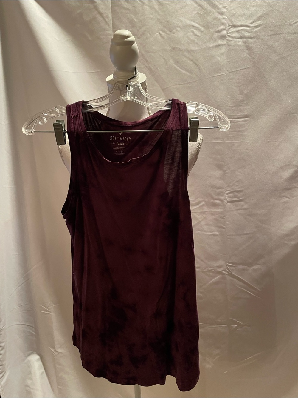 American Eagle Outfitters Women's Burgundy Sleeveless Tank Top